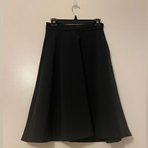 Banana Republic Silky Flowy Black A-line Midi Neutral Skirt Size 4